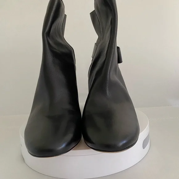 Tory Burch Kira Boots 9.5 M -New - Picture 2 of 5